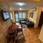 Дава се под наем Тристаен апартамент в Варна, Лятно кино Тракия - 78 кв.м за 598.23 € - Снимка #1