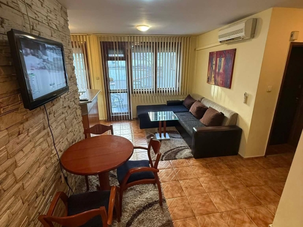 Дава се под наем Тристаен апартамент в Варна, Лятно кино Тракия - 78 кв.м за 598.23 € - Снимка #1