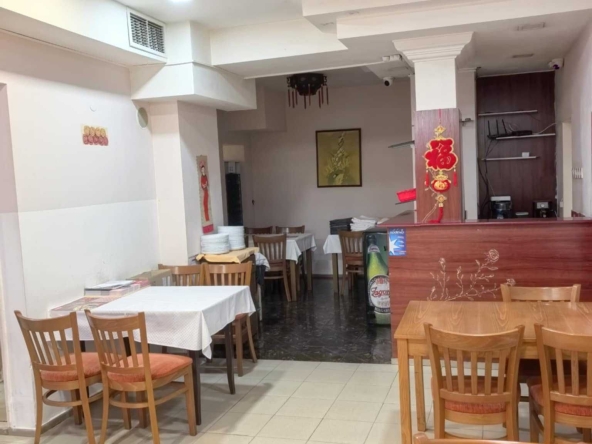 Заведение в Плевен, Идеален център - 240 кв.м за 733 €/кв.м - Снимка #1
