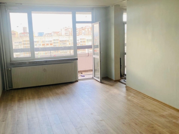 Дава се под наем Двустаен апартамент в София, Зона Б-19 - 85 кв.м за 534.99 € - Снимка #1