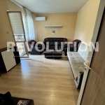 Дава се под наем Двустаен апартамент в Пловдив, Тракия - 65 кв.м за 348.84 € - Снимка #1