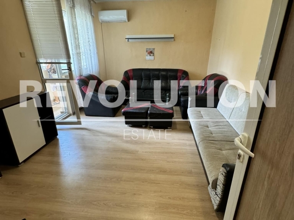 Дава се под наем Двустаен апартамент в Пловдив, Тракия - 65 кв.м за 348.84 € - Снимка #1