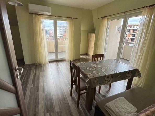 Дава се под наем Двустаен апартамент в София, Левски В - 55 кв.м за 598.23 € - Снимка #1