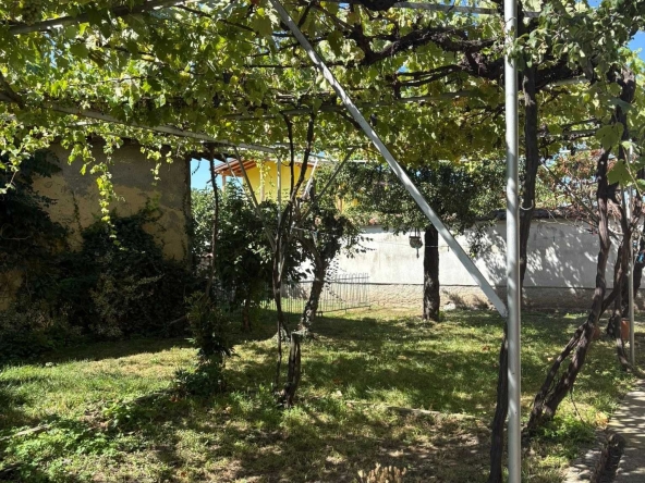 Къща в Казанлък - 150 кв.м за 1156 €/кв.м - Снимка #1