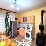 Двустаен апартамент в Лъки - 4000 кв.м за 6 €/кв.м - Снимка #1