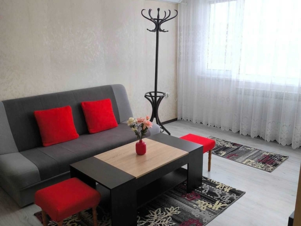 Дава се под наем Двустаен апартамент в Варна, Младост 2 - 50 кв.м за 348.84 € - Снимка #1