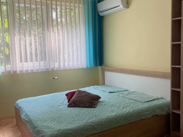 Дава се под наем Двустаен апартамент в София, Хиподрума - 75 кв.м за 498.27 € - Снимка #1