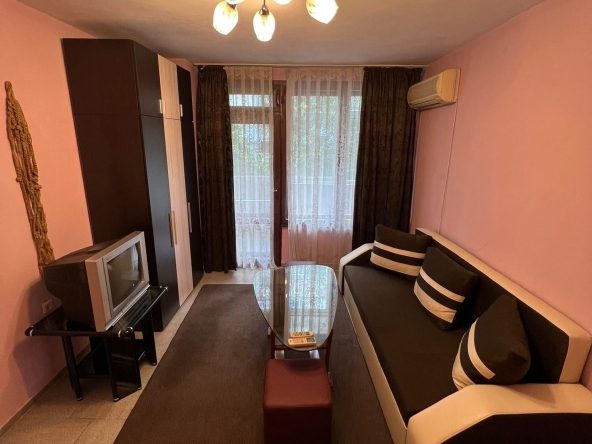 Дава се под наем Едностаен апартамент в Бургас, Братя Миладинови - 44 кв.м за 331.5 € - Снимка #1