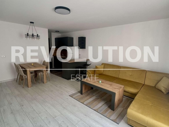 Дава се под наем Двустаен апартамент в Пловдив, Христо Смирненски - 74 кв.м за 500 € - Снимка #1