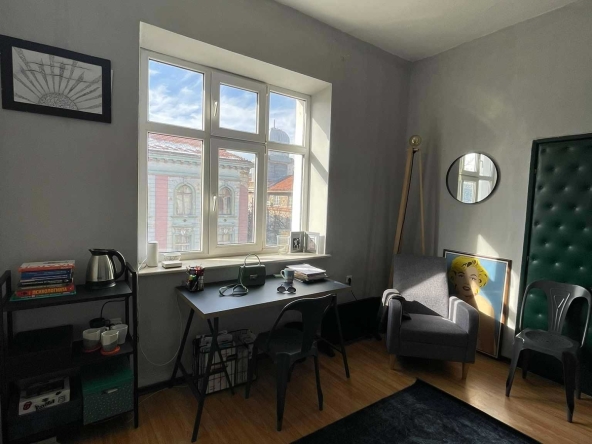 Дава се под наем Офис в Пловдив, Старият град - 20 кв.м за 10.2 € - Снимка #1