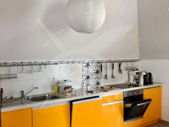 Дава се под наем Двустаен апартамент в к.к. Св.Св. Константин и Елена - 70 кв.м за 897.6 € - Снимка #1