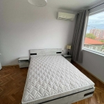 Дава се под наем Тристаен апартамент в Ловеч, Вароша - 100 кв.м за 353.94 € - Снимка #1