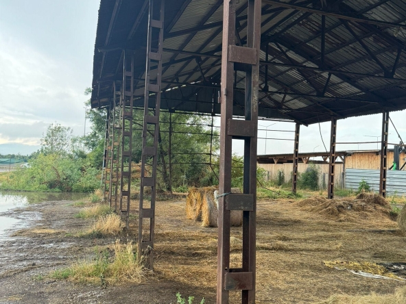 Склад в Ловеч, Център - 480 кв.м за 27 €/кв.м - Снимка #1