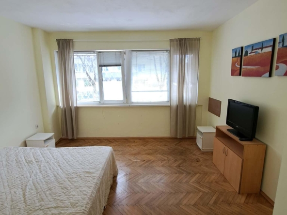 Дава се под наем Двустаен апартамент в Варна, Спортна зала - 58 кв.м за 478.38 € - Снимка #1