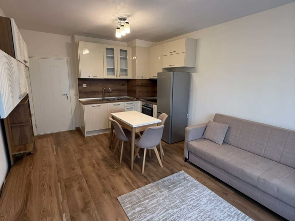 Дава се под наем Двустаен апартамент в София, Надежда 3 - 62 кв.м за 458.49 € - Снимка #1