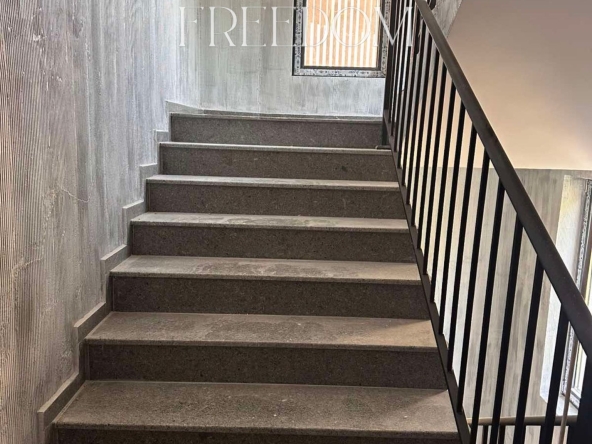 Двустаен апартамент в Варна, Бриз - 72 кв.м за 1224 €/кв.м - Снимка #1