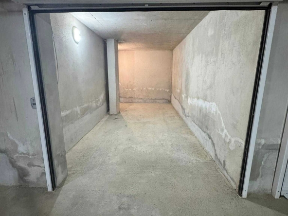 Гараж / Паркомясто в Казанлък - 20 кв.м за 638 €/кв.м - Снимка #1
