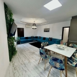 Дава се под наем Тристаен апартамент в Варна, Център - 100 кв.м за 1097.01 € - Снимка #1