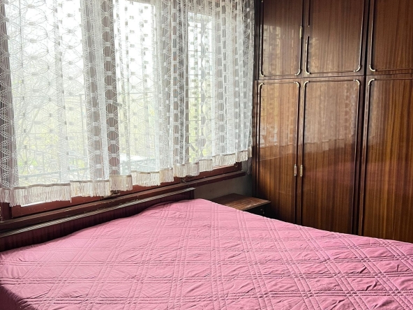 Къща в с. Гривица, Област Плевен - 210 кв.м за 387 €/кв.м - Снимка #1