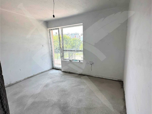Тристаен апартамент в Пловдив, Южен - 100 кв.м за 571 €/кв.м - Снимка #1