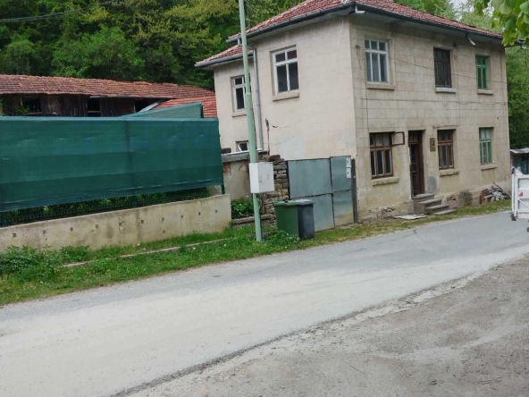 Къща в Велико Търново, Акация - 568 кв.м за 81 €/кв.м - Снимка #1