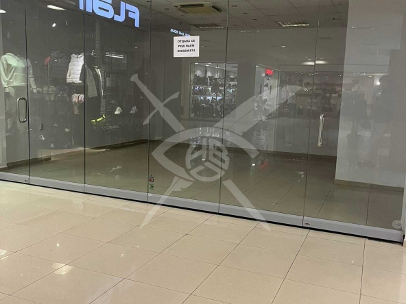 Магазин в Пловдив, Център - 30 кв.м за 1734 €/кв.м - Снимка #1
