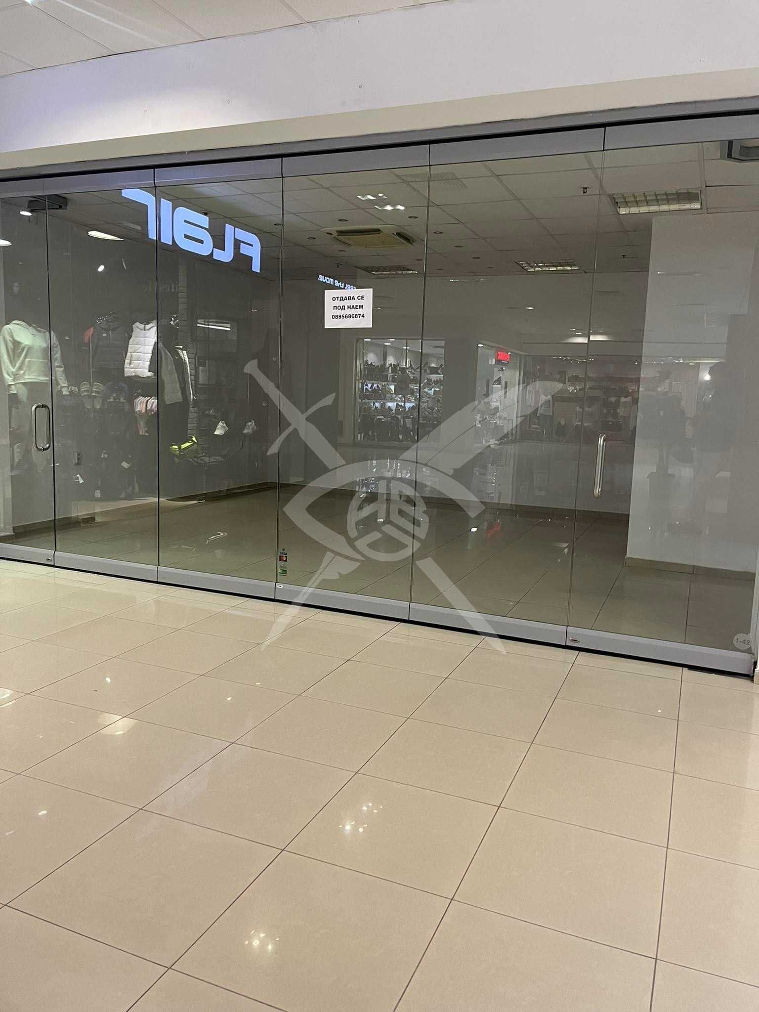 Магазин в Пловдив, Център - 30 кв.м за 1734 €/кв.м - Снимка #1