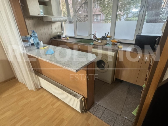 Четиристаен апартамент в Пловдив, Южен - 90 кв.м за 1612 €/кв.м - Снимка #1
