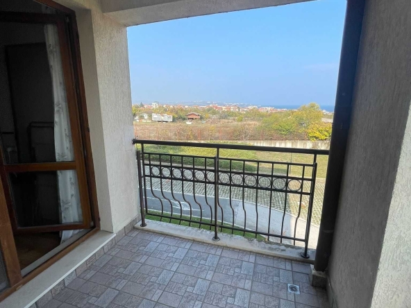 Двустаен апартамент в Обзор - 75 кв.м за 867 €/кв.м - Снимка #1