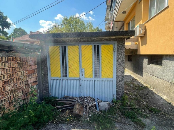 Гараж / Паркомясто в Ловеч, Дикисана - 10 кв.м за 969 €/кв.м - Снимка #1