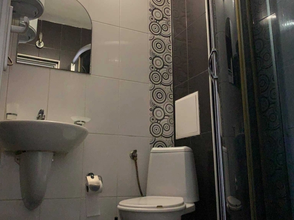 Дава се под наем Тристаен апартамент в Бургас, Възраждане - 78 кв.м за 214.2 € - Снимка #1