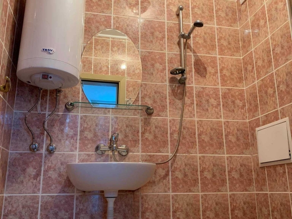 Дава се под наем Едностаен апартамент в Бургас, Братя Миладинови - 45 кв.м за 153 € - Снимка #1