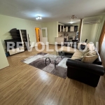 Дава се под наем Тристаен апартамент в Пловдив, Младежки Хълм - 100 кв.м за 500 € - Снимка #1