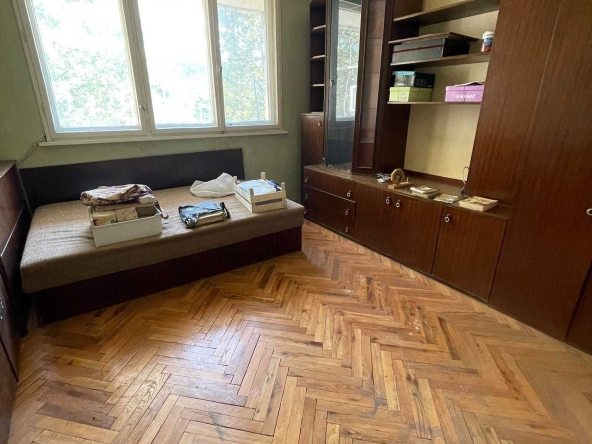 Четиристаен апартамент в Търговище, Център - 95 кв.м за 838 €/кв.м - Снимка #1