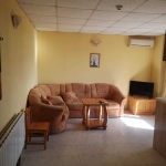 Дава се под наем Етаж от къща в Свиленград - 150 кв.м за 612 € - Снимка #1