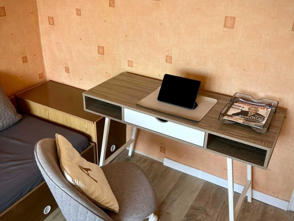 Дава се под наем Тристаен апартамент в Варна, Център - 72 кв.м за 229.5 € - Снимка #1