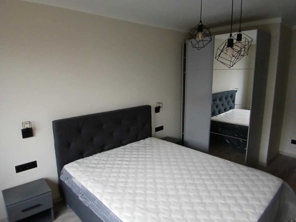 Дава се под наем Тристаен апартамент в София, Сухата река - 80 кв.м за 850 € - Снимка #1