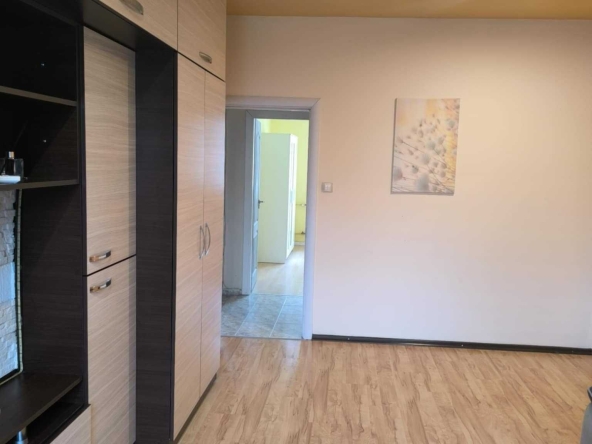 Дава се под наем Двустаен апартамент в Варна, Кайсиева градина - 60 кв.м за 382.5 € - Снимка #1