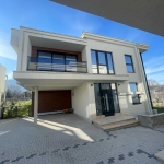 Къща в с. Марково, Област Пловдив - 457 кв.м за 1313 €/кв.м - Снимка #1