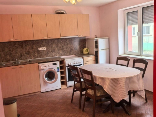 Къща в с. Гиген, Област Плевен - 86 кв.м за 576 €/кв.м - Снимка #1