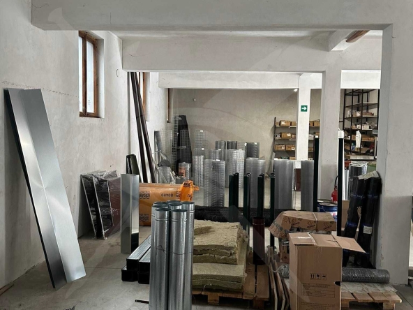 Промишлена сграда в Асеновград - 1885 кв.м за 229 €/кв.м - Снимка #1