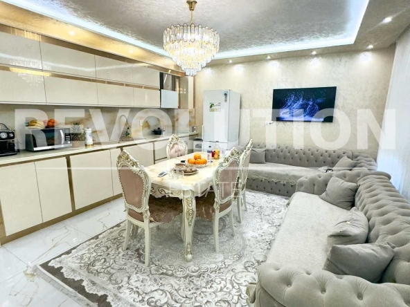 Двустаен апартамент в Пловдив, Център - 67 кв.м за 2300 €/кв.м - Снимка #1