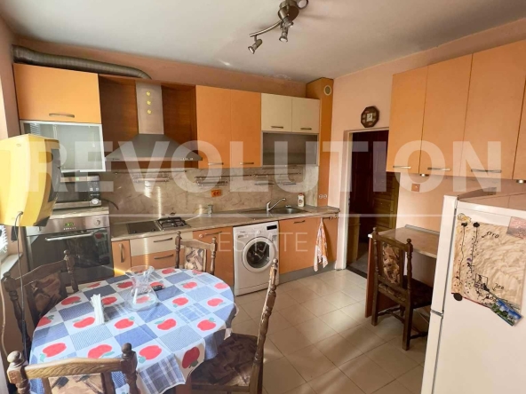 Тристаен апартамент в Пловдив, Тракия - 86 кв.м за 1489 €/кв.м - Снимка #1