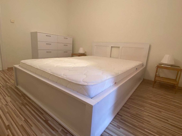 Дава се под наем Двустаен апартамент в Бургас, Изгрев - 55 кв.м за 140.25 € - Снимка #1