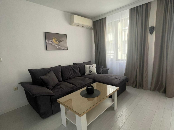 Дава се под наем Двустаен апартамент в София, Лозенец - 55 кв.м за 321.3 € - Снимка #1