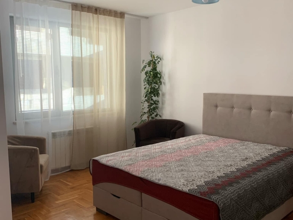 Дава се под наем Тристаен апартамент в София, Редута - 100 кв.м за 650 € - Снимка #1