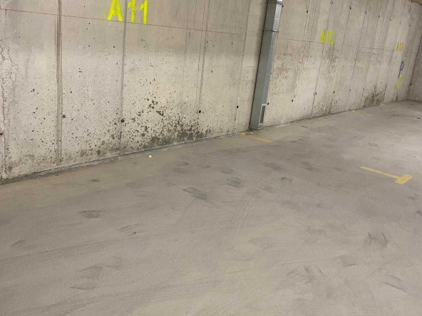 Дава се под наем Гараж / Паркомясто в Варна, Северна промишлена зона - 12 кв.м за 102 € - Снимка #1