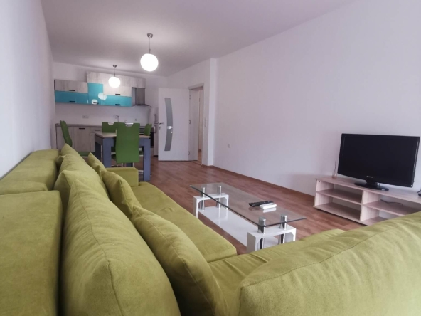 Дава се под наем Двустаен апартамент в Бургас, Славейков - 80 кв.м за 510 € - Снимка #1