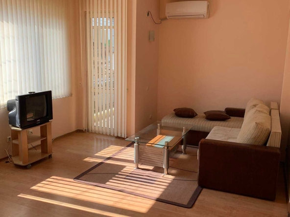 Дава се под наем Тристаен апартамент в Бургас, Сарафово - 94 кв.м за 325 € - Снимка #1