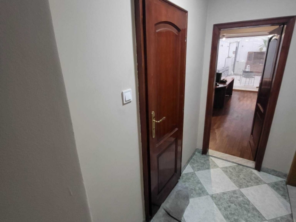 Офис в Бургас, Братя Миладинови - 80 кв.м за 1238 €/кв.м - Снимка #1